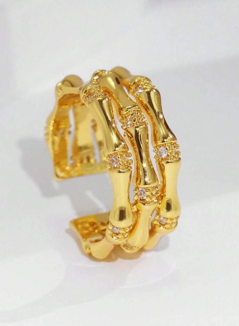 إيكوال خاتم نسائي أنيق من الاستانلس ستيل باللون الذهبي بمقاس موحد - Image 2