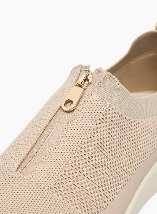 Le Confort Women's Textured Diabetic Sneakers with Zip Closure - Image 5