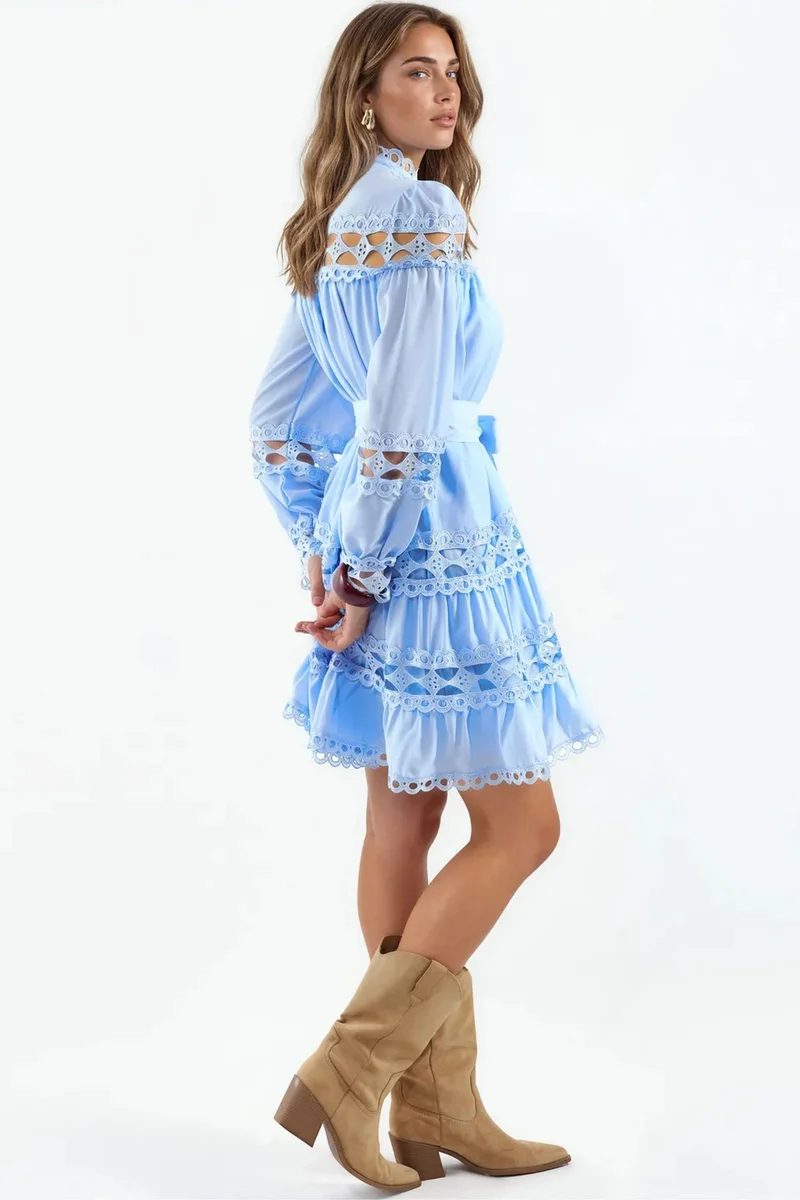جينيفر Belted Lace Mini Dress