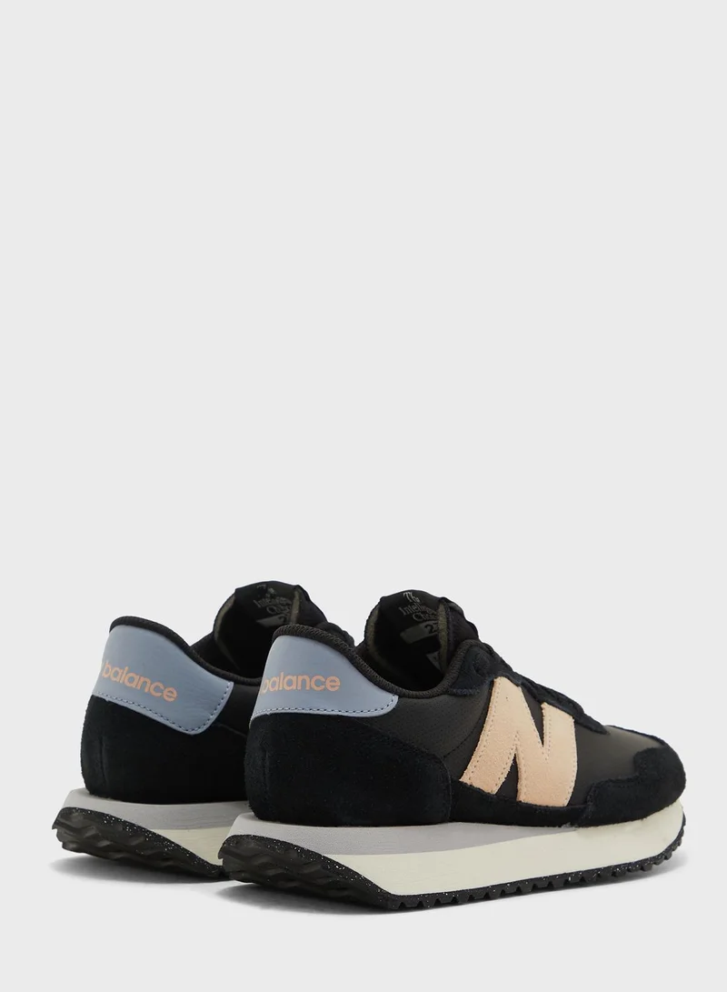 New Balance 237 Low Top Sneakers