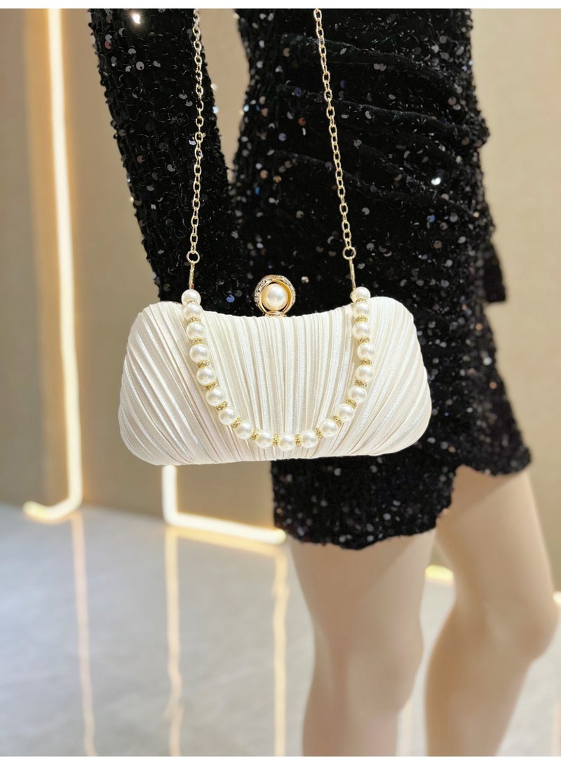 مجرد ركن جميل حقائب يد نسائية أنيقة من الساتان المطوي - Image 2