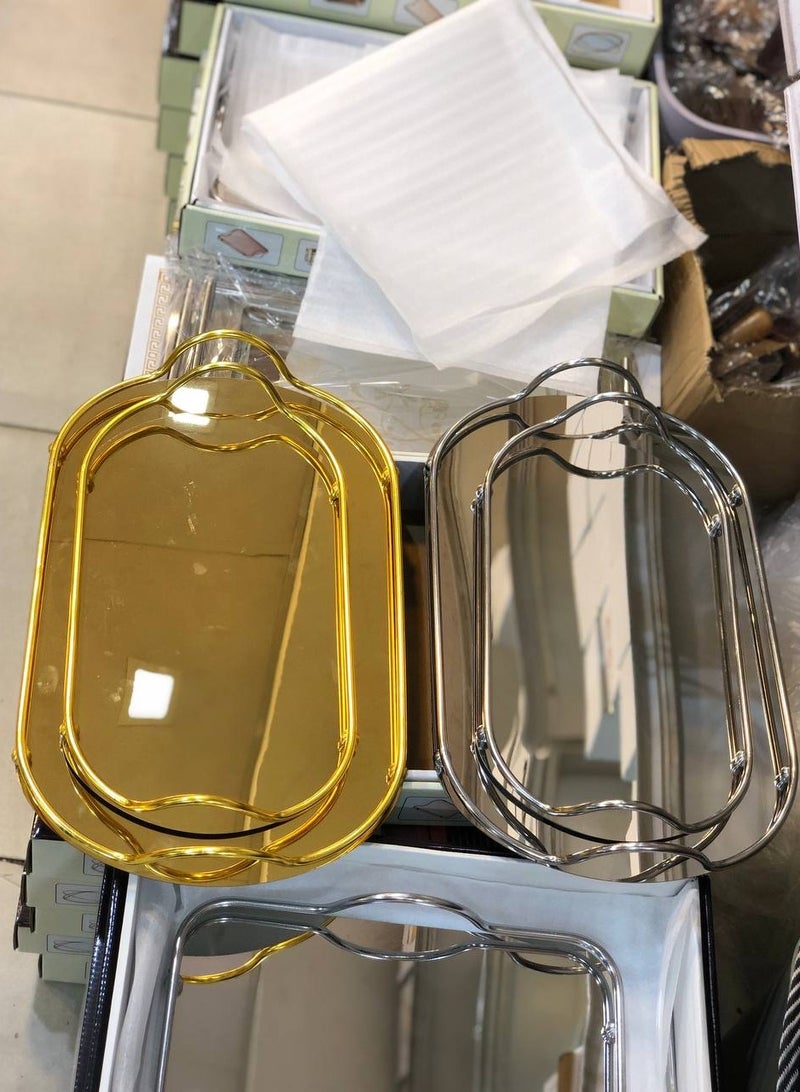 طقم صوانى تقديم مرايا بيضاوي  بألوان جميله و مختلفه غير قابل للصدأ شيك جدا في التقديم لمعان مرايا  الطقم قطعتين بأحجام تناسب كافه أحتياجاتك طقم صواني تقديم استيل مرايه علي المغناطيس - Image 2