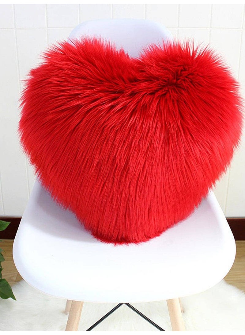 وسادة فرو صناعي بشكل قلب أحمر – ناعمة وزخرفية، 45×45 سم - Image 3