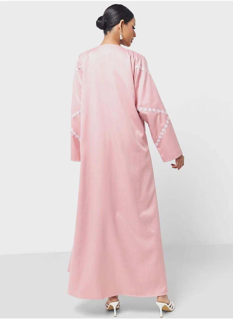 hayas closet V-Neck Lace Detailed Abaya