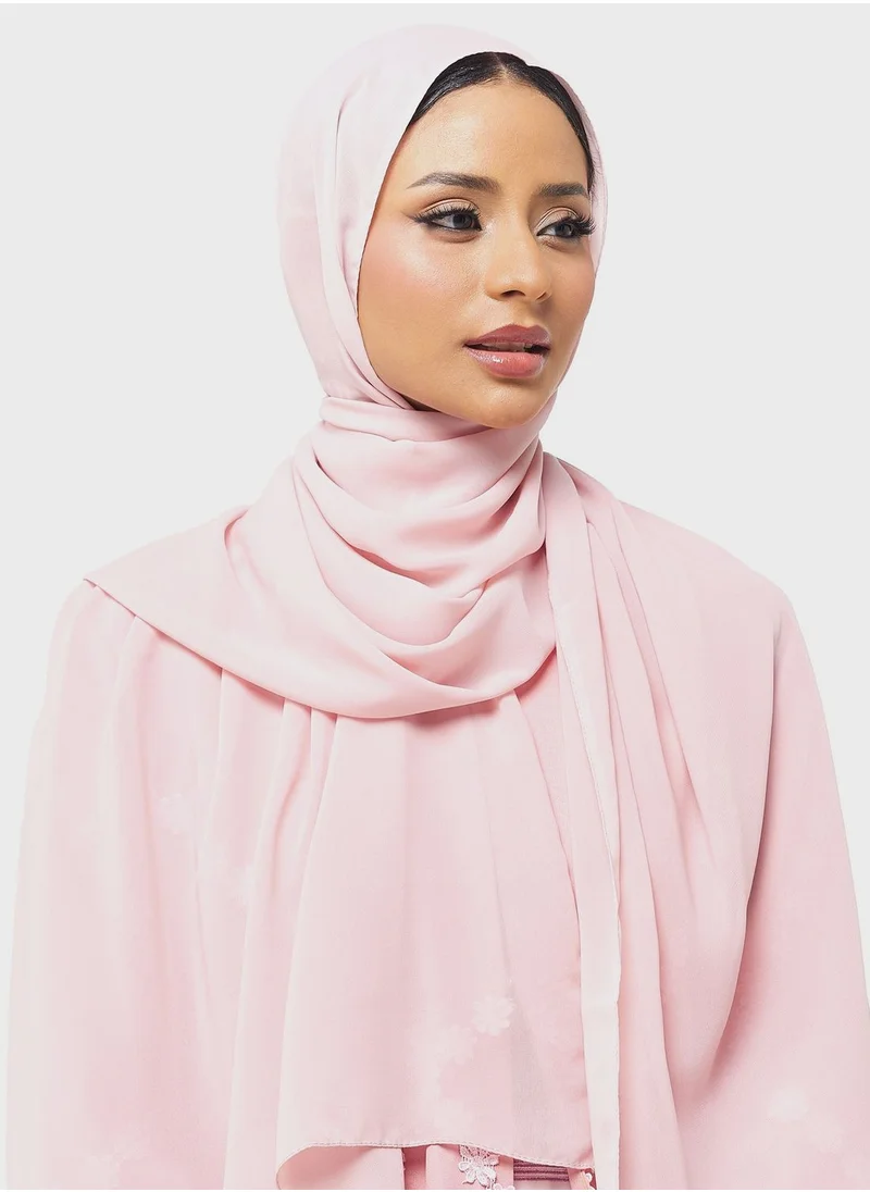 hayas closet V-Neck Lace Detailed Abaya