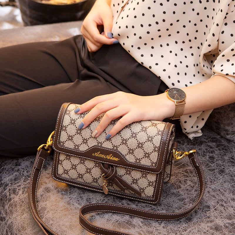 Bag Women'S French Niche Bag Western Style Women'S Bag New 2023 Internet Celebrant Genuine Leather Texture Crossbody Bag Fashionable - Image 3
