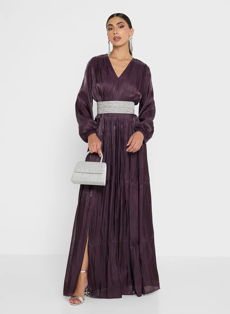 جولدن ابل Embellished Belt Dress