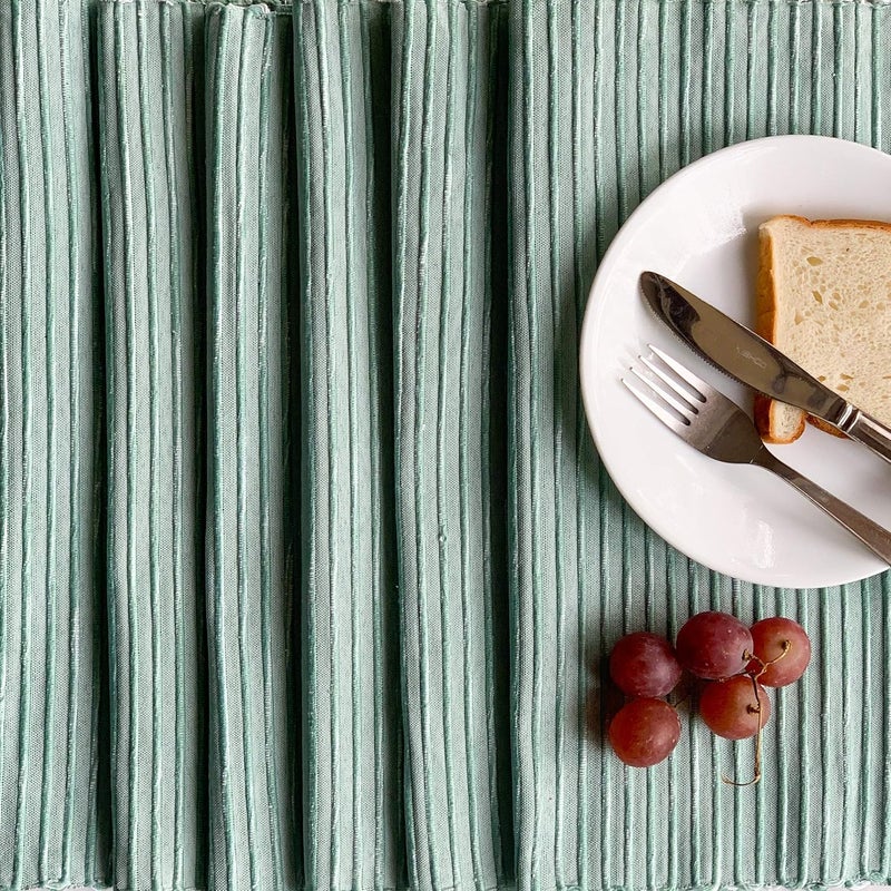 PIXEL HOME Solid Cotton Placemat Set for Dining Table and Kitchen, Green - 6 Pieces - Image 4