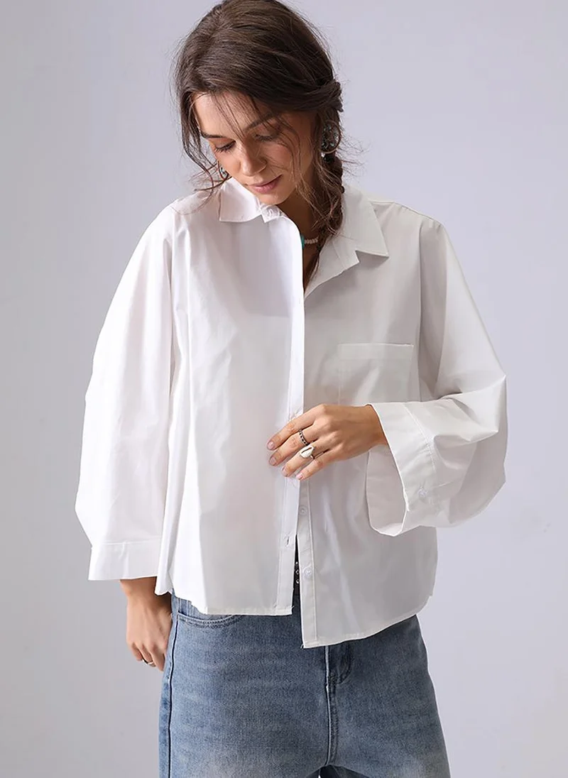 يونيكي White Spread Collar Kimono Sleeves Relaxed Fit Shirt
