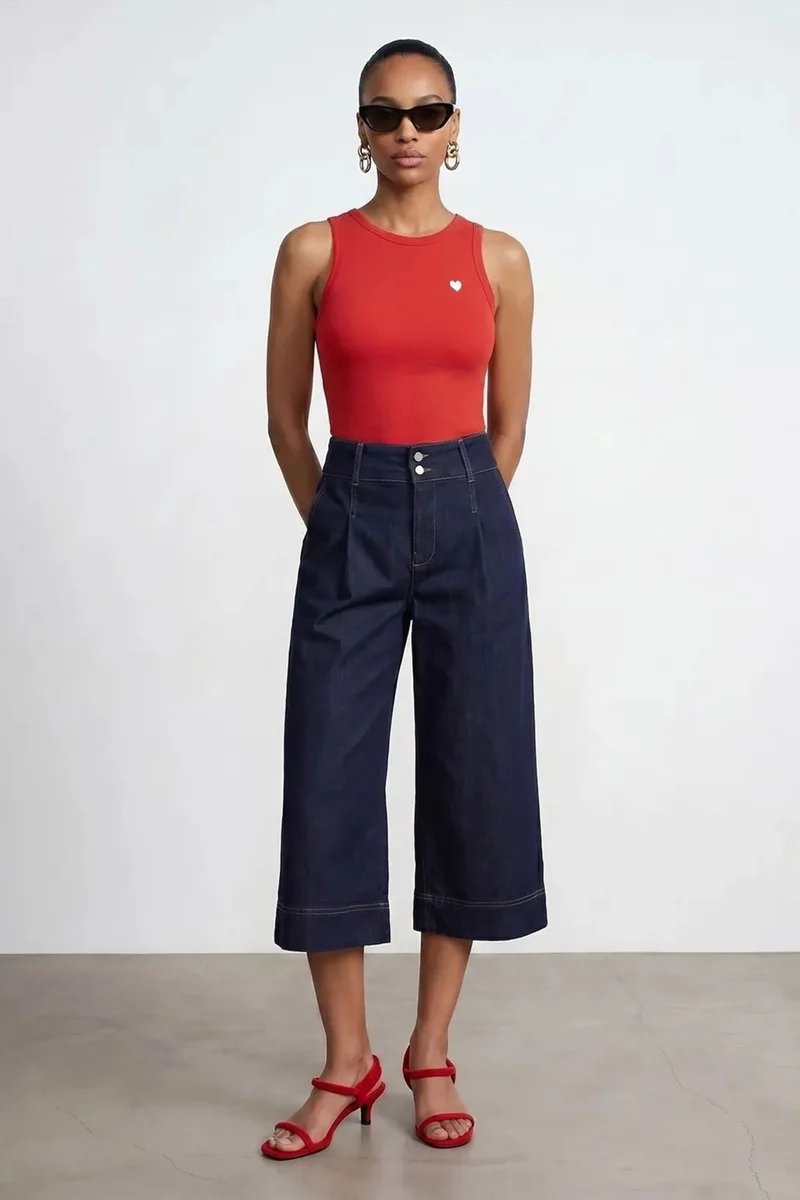 ديلفين DILVIN Embroidered Sleeveless Slim-Fit Jersey Blouse
