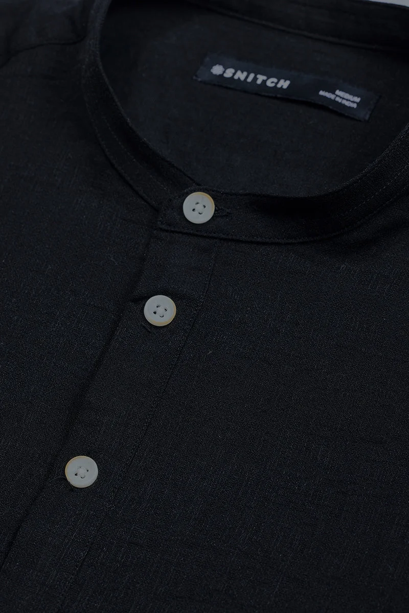 سنيتش Black Textured Long Sleeve Slim Fit Casual Shirt