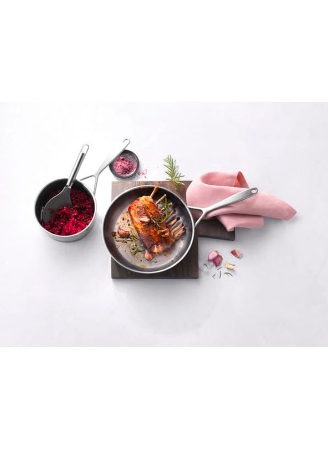 Zwilling - Zwilling Vitality 26cm Fry pan. 18/10 stainless steel. For all stove tops. 3-ply sandwich base. Aluminium core. Ergonomic stay cool handles. - Image 1