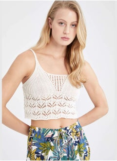 DeFacto Regular Fit V-Neck Strappy Lace Crop Vest  - Image 4