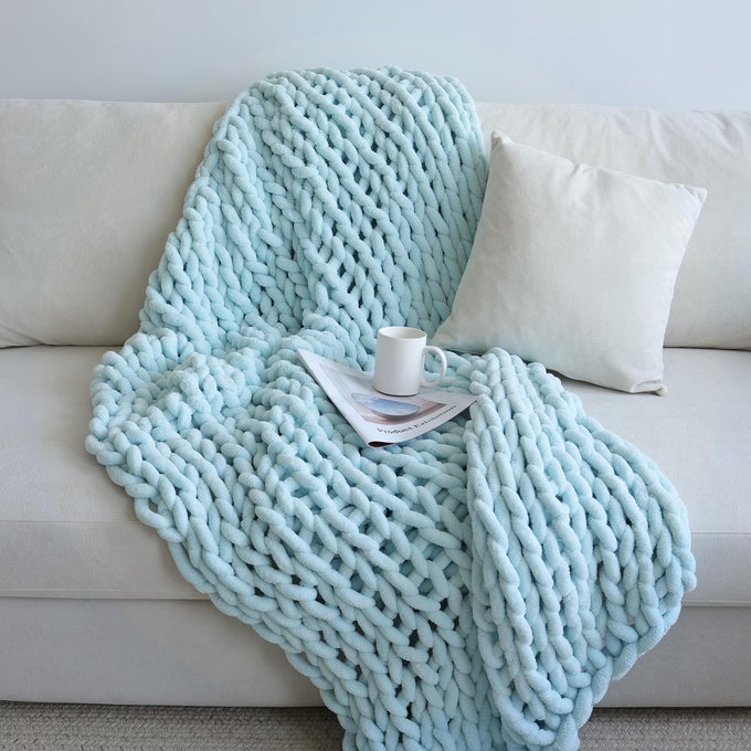 CHENILLE CHUNKY KNIT BLANKET THROW 5060 INCH HANDMADE WARM COZY BLANKET COUCH BED HOME DECOR SOFT BREATHABLE FLEECE BANKET CHRISTMAS THICK AND GIANT YARN THROWS BABY BLUE