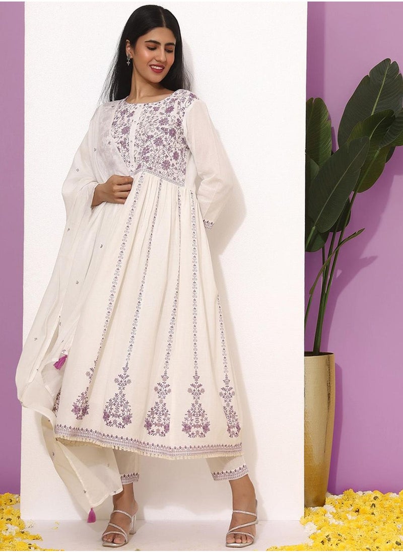 ISHIN - White Kurta Set Straight Fit 3/4 Sleeve Sleeve made from Cotton featuring Self Design design and Round Neck neckline - Perfect for Ethinic! - Image 1