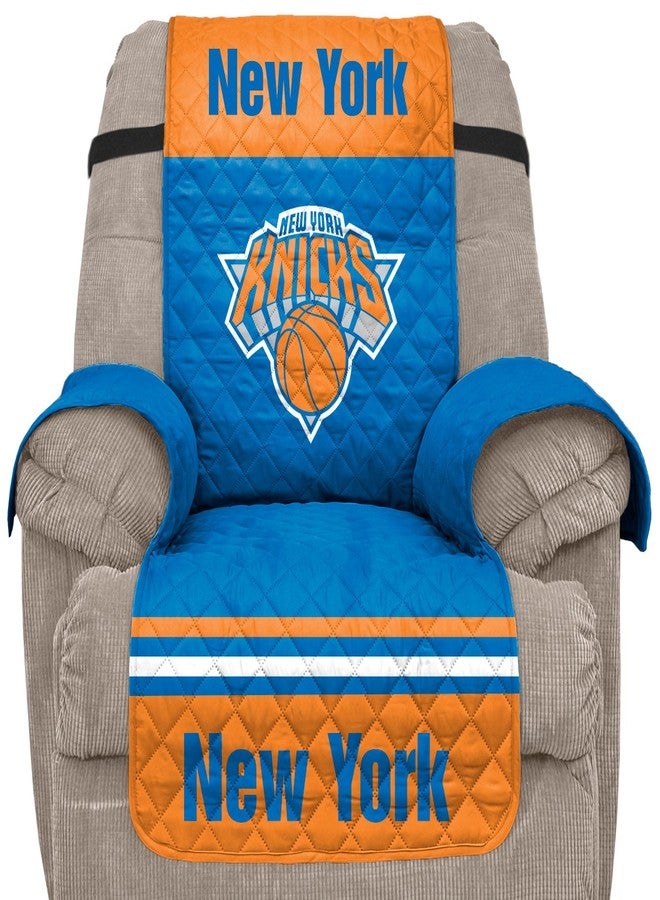 بيجاسوس سبورتس غطاء حماية أثاث من الألياف الدقيقة من بيغاسوس سبورتس، بشعار فريق نيويورك نيكس، مزود بأحزمة مطاطية، مناسب للكراسي القابلة للإمالة. - Image 1