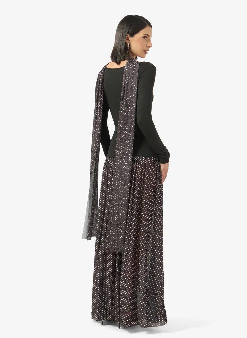 جينجر Square Neck Dropwaist Dress with Scarf