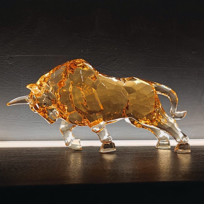 FengShui Wall Street Bull Statue Acrylic Bull Figurine Sculpture Home Office Desk Decorative Ornament 87L Amber