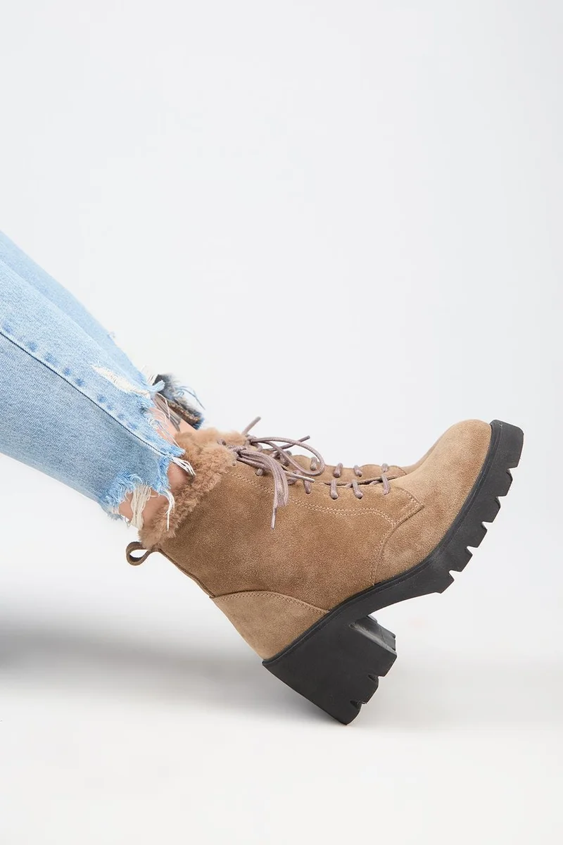 Manijero Manijero [Wilma] Women's Genuine Leather, Fur-Lined and Fur-Trimmed, Heeled Mink Boots