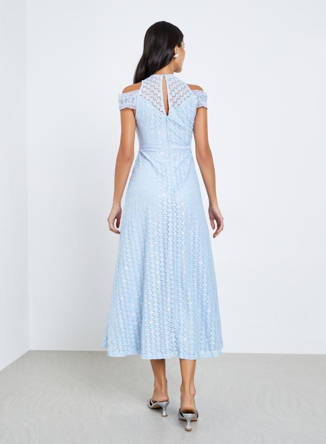 ستايلي فستان طويل بتفاصيل دانتيل - Image 4