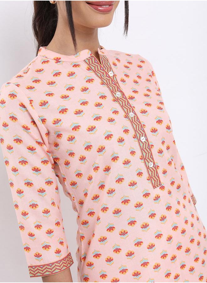 Vishudh Women Peach Floral Printed Kurta Pant Set by Styli  - Image 4
