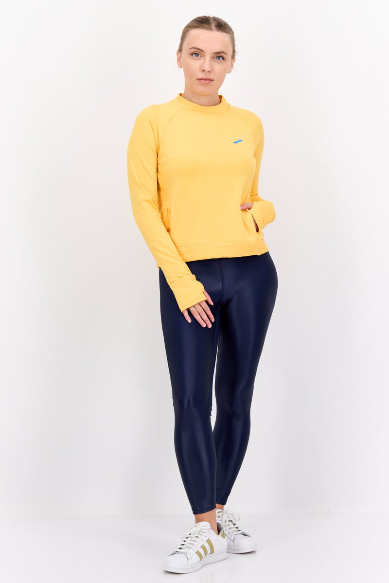 Brooks بلوزة تدريبية طويلة الأكمام للنساء، رياضية، صفراء - Image 3