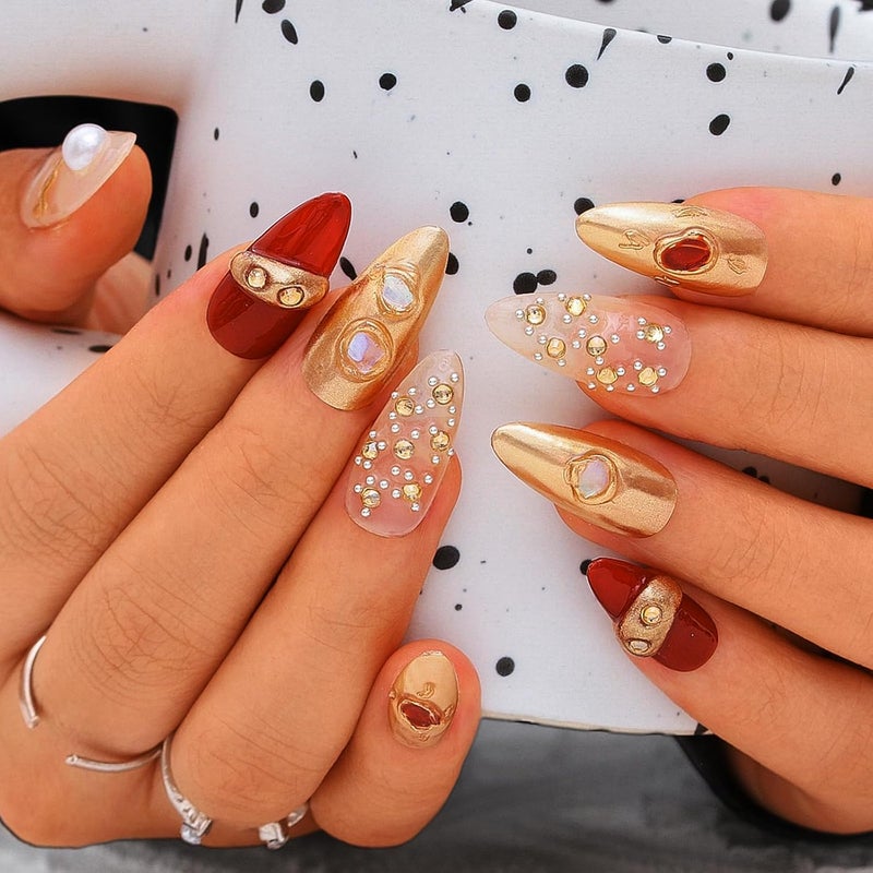 Sethexy Gold Handmade Pressing Nails Almond Long Luxury False Nails with Pattern Acrylic Shiny Pearl False Nails Salon Nails for Women and Girls 10PCS (Gold) - Image 1