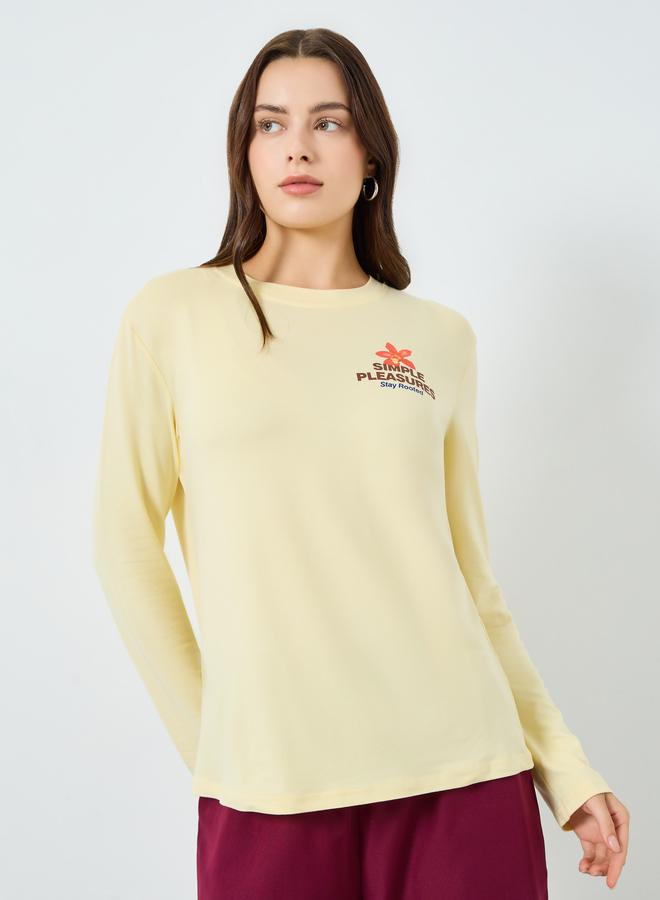 ستايلي تيشيرت بأكمام طويلة وطبعة جرافيك - Image 1