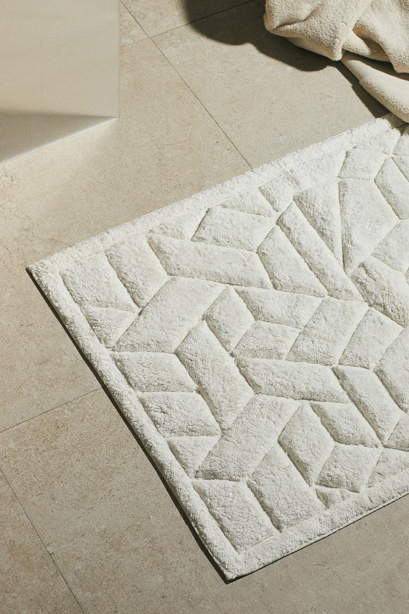 اتش اند ام Tufted cotton bath mat