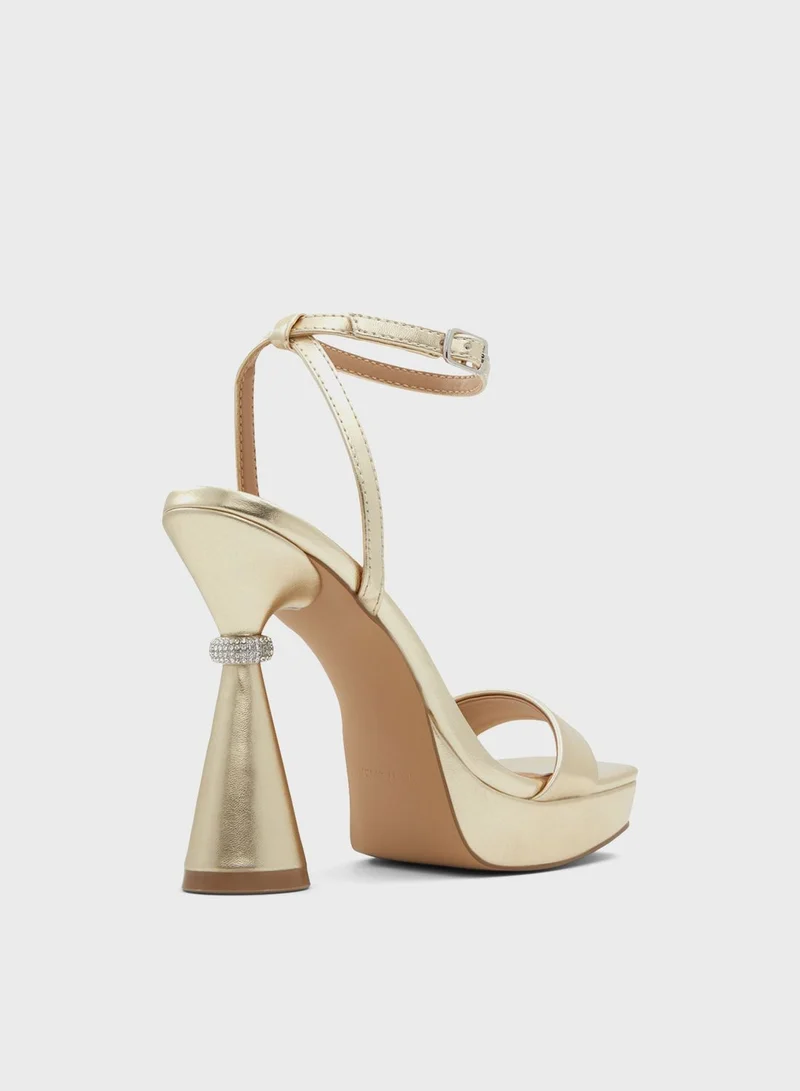 CALL IT SPRING Dreaming Sandals