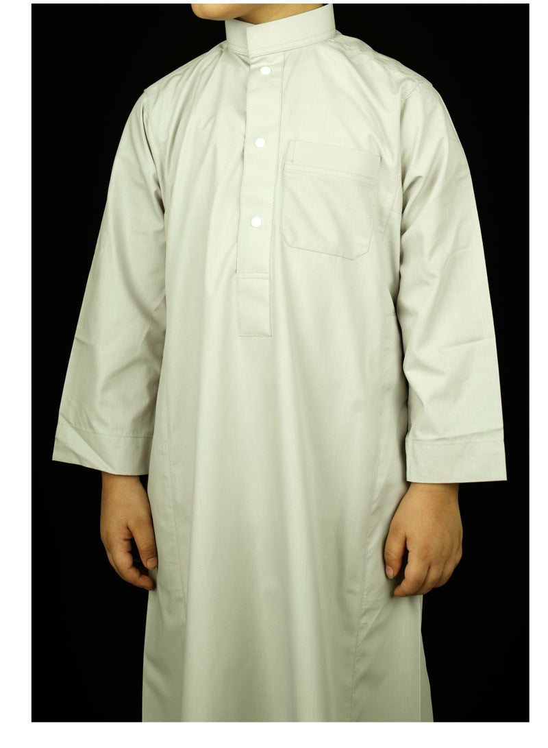Saudi ChildrenThobe