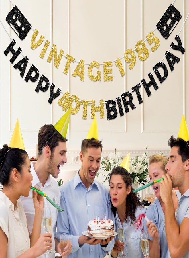 لافتة عيد ميلاد يوكوتور جاهزة للتعليق باللونين الأسود والذهبي، مناسبة للرجال والنساء، مزينة ببريق عتيق من عام 1985، تحمل عبارة "عيد ميلاد سعيد الأربعين"، لافتة زينة لحفلات أعياد الميلاد. - Image 4