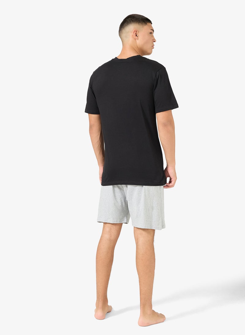 سفنتي فايف طقم بيجامة تي شيرت وشورت - Image 2