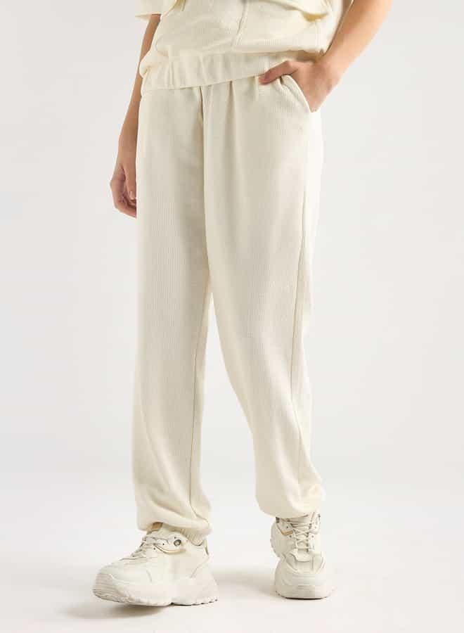 سبلاش فيڤ طقم بنطلون رياضي وتيشيرت بارز الملمس بتفاصيل جيب - Image 4