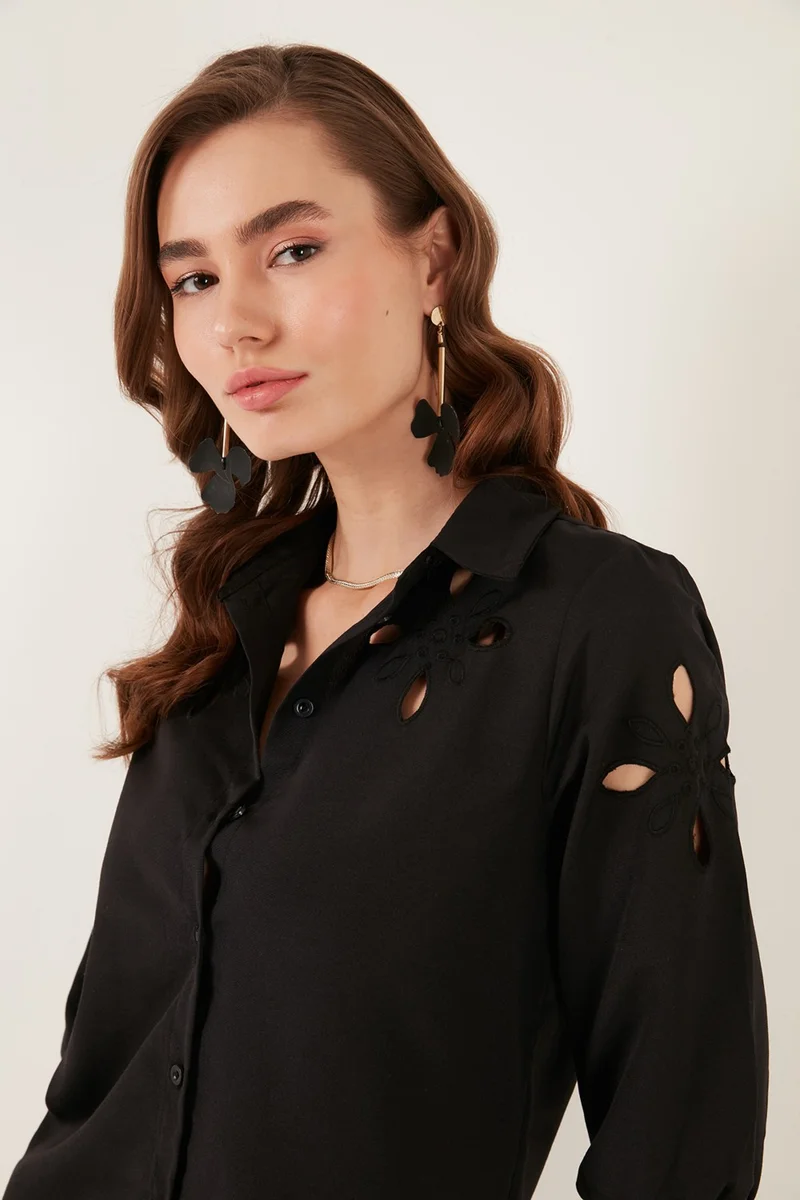 Lela Regular Fit Embroidered Shirt Women's Shirt 611GO10030355