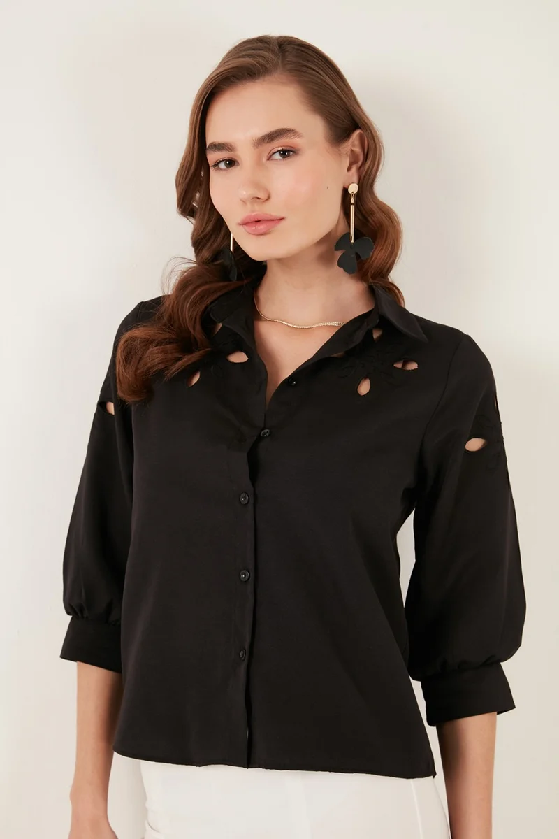 Lela Regular Fit Embroidered Shirt Women's Shirt 611GO10030355