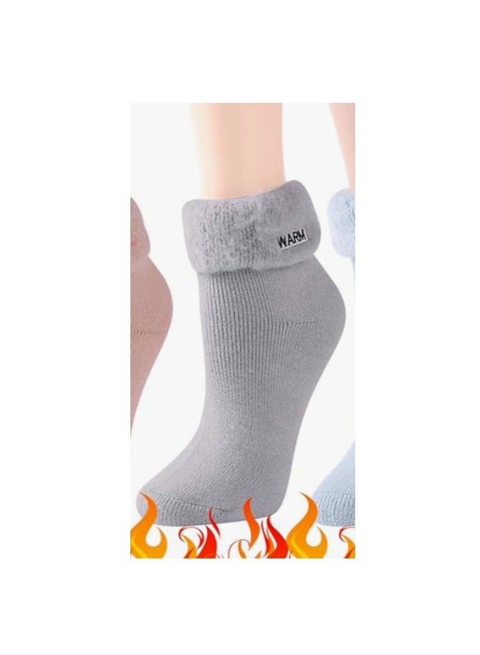 Warm Women short socks, soft and thick - Image 1