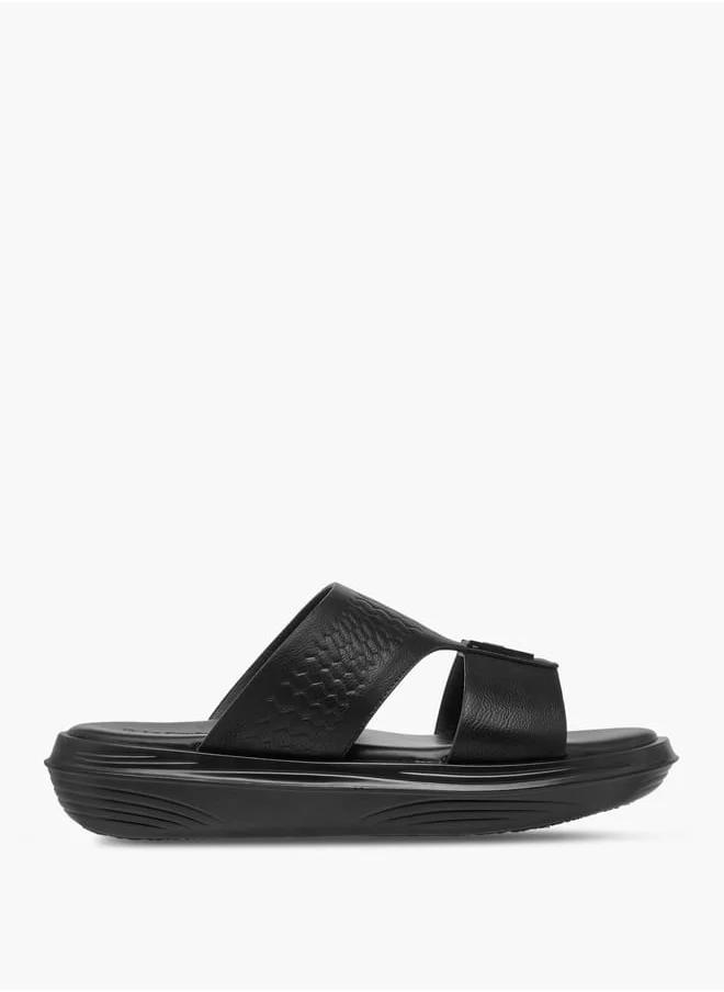 لو كونفورت Men's Metal Accent Slip-On Arabic Sandals