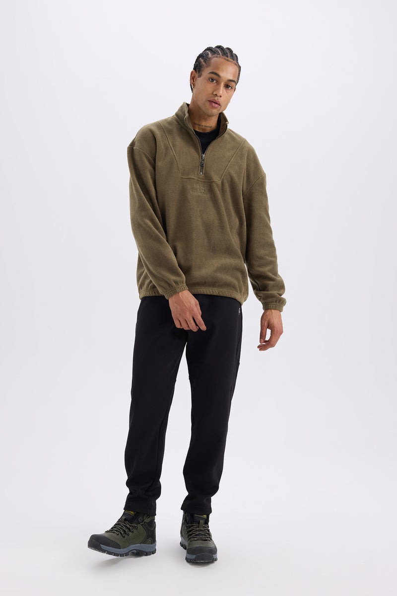 DeFacto Man Comfort Fit Printed Long Sleeve Sweatshirt  - Image 2