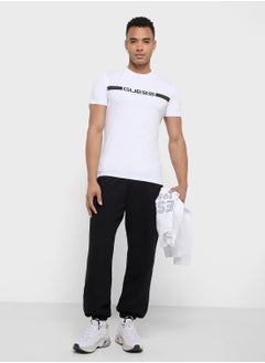 GUESS Logo Detailed Crew Neck Short Sleeve T-Shirt  - Image 4