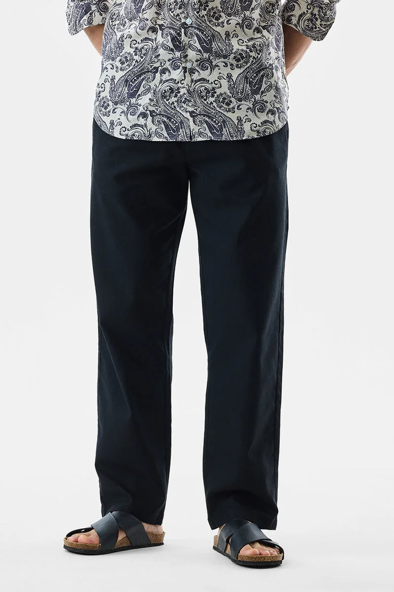 SNITCH Black Solid Regular Fit Casual Trousers