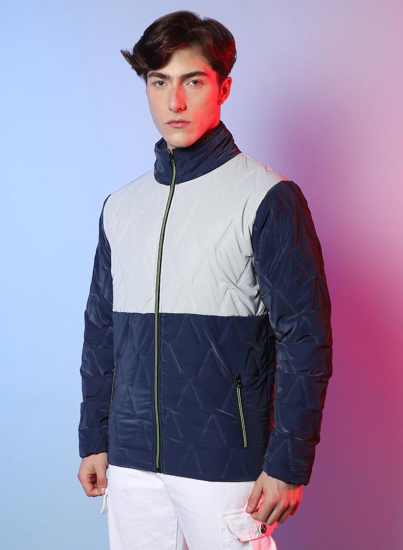 Campus Sutra Men's Navy Blue & Light Grey Contrast V Quilted Puffer Jacket - Image 3