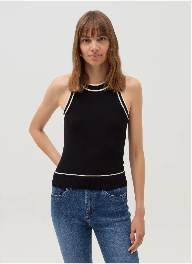 او في اس Tank top with contrasting edging