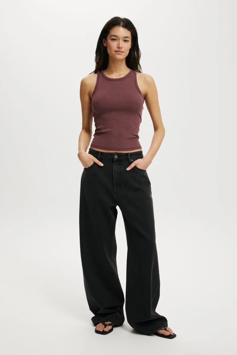 كوتون اون جينز واسع جداً