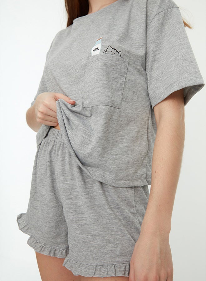 trendyol Gray Cotton Printed T-shirt-Shorts Knitted Pajama Set THMSS22PT0422 - Image 4