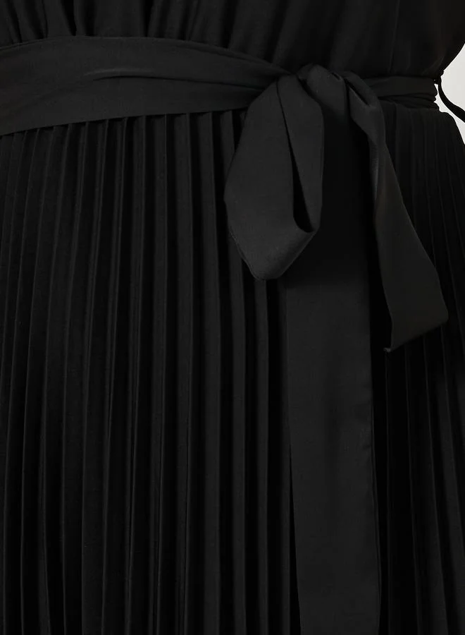 Styli Pleated Maxi Dress