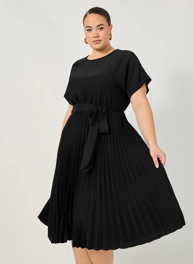 Styli Pleated Maxi Dress