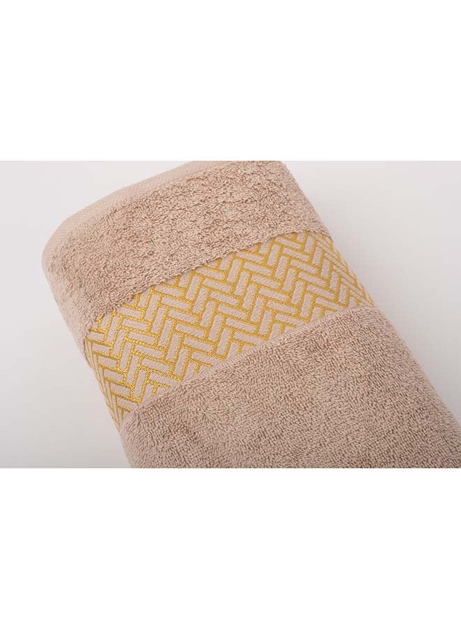 White Rose 4 Piece Bathroom Towel Set - ARROW JACQUARD - 500 GSM - 100% Cotton Terry - Jacquard Border- 2 Bath Towel 70X140 cm & 2 Hand Towel 50x90 cm- Luxury Touch - Extra Absorbent- Camle  - Image 4