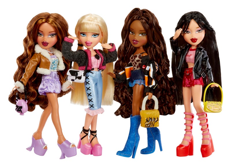 Bratz Goin’ Out! Yasmin Fashion Doll with Accessories - Image 5