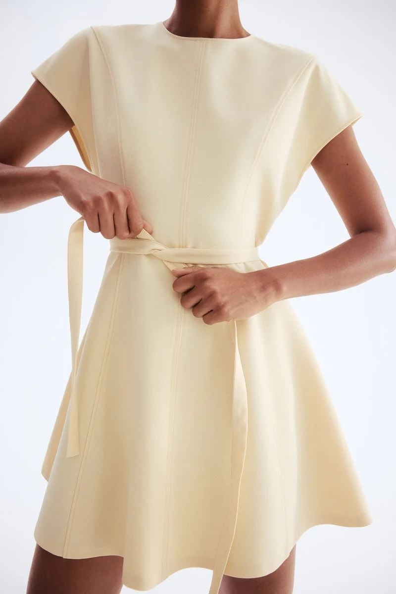 H&M Tie-belt dress